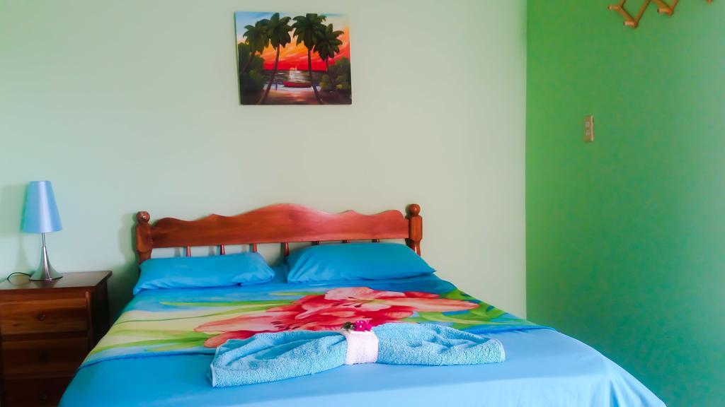 Popeye'S Beach Resort San Pedro  Habitación foto